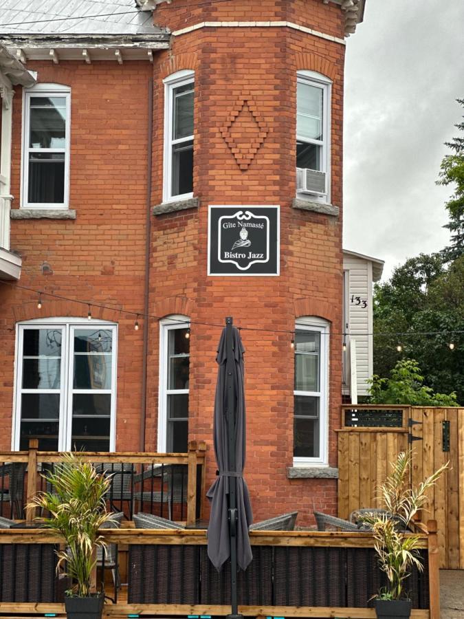 Auberge Et Bistro Namaste Lachute Dış mekan fotoğraf