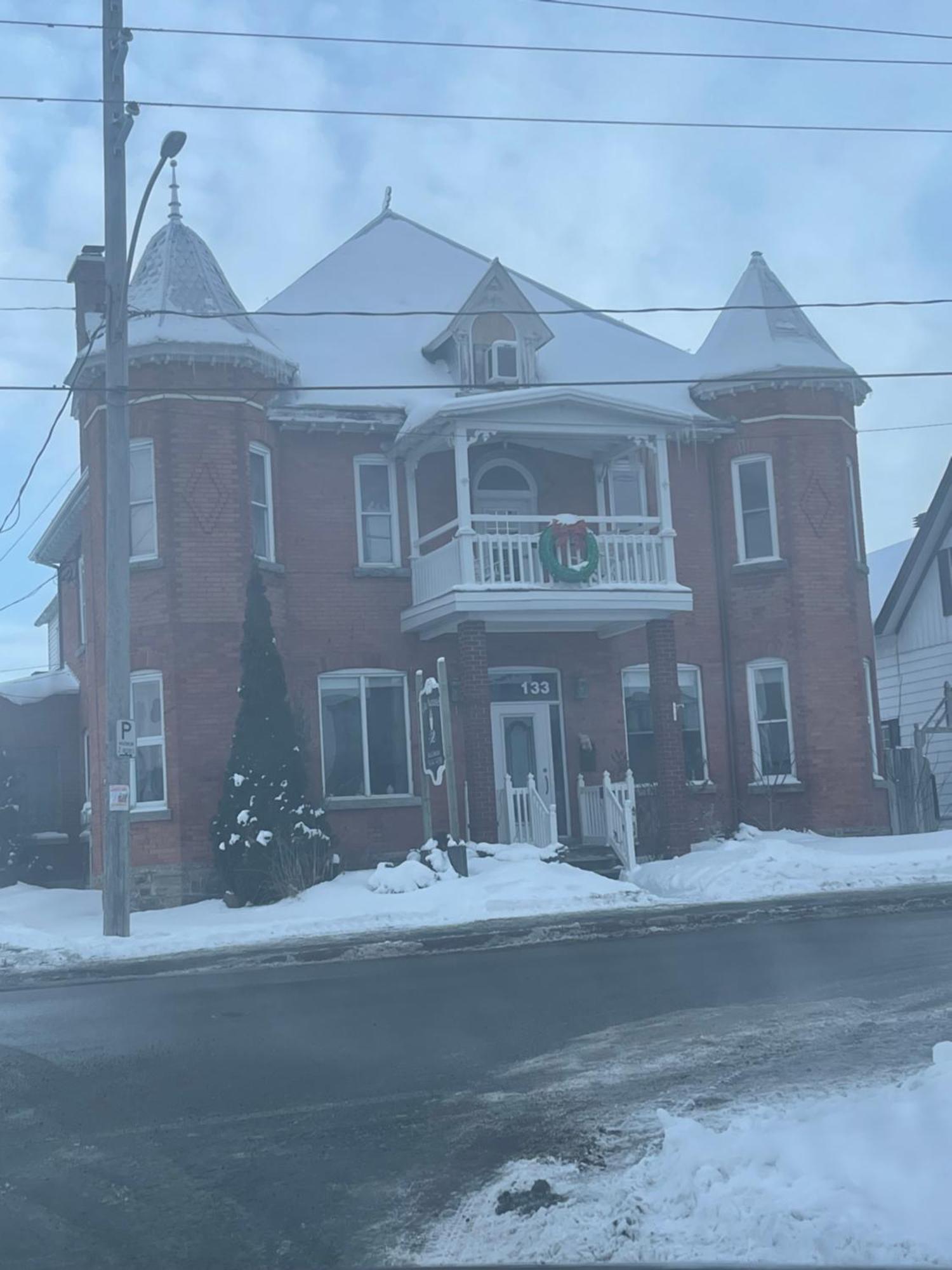 Auberge Et Bistro Namaste Lachute Dış mekan fotoğraf
